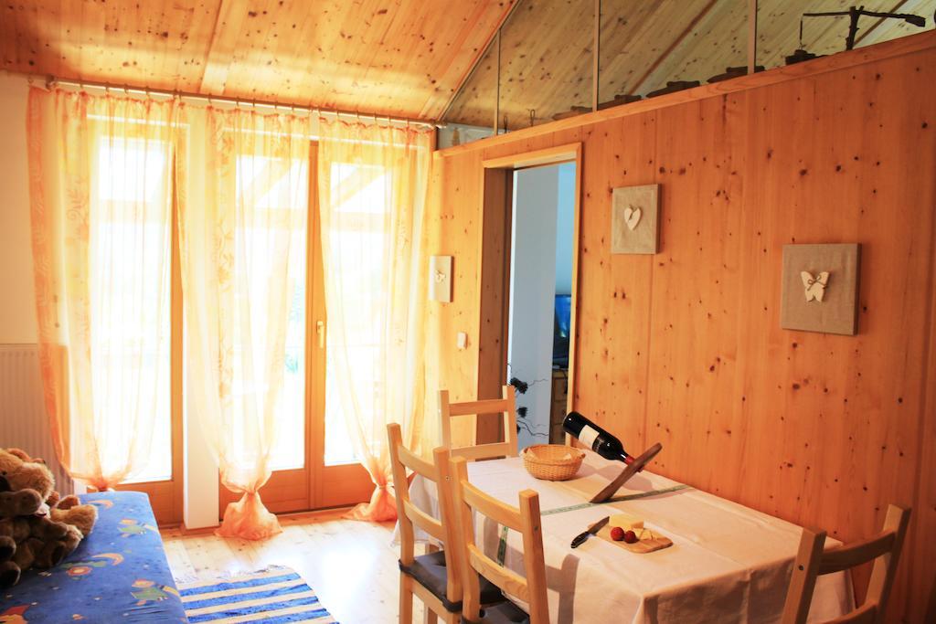 Apartmentshaus Dual -1 Lake Pressegg Room photo